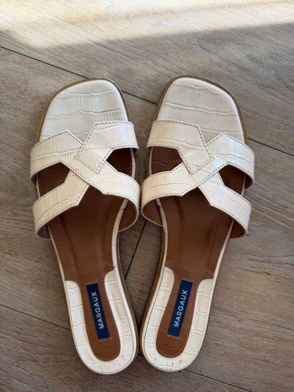 Margaux The MX Sandal in Ivory Embossed Calf Leather Size 90 (39.5)